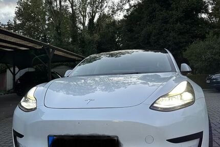 Tesla Model 3 53.500 km 21.999 &euro; Maintal 63477