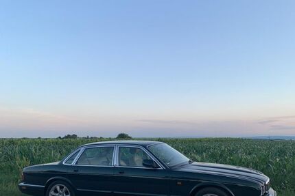 Jaguar XJ 121.358 km 18.200 € Usingen 61250