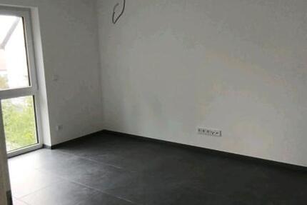 Wohnung Frankfurt am Main Bonames - 2 Zimmer, 70 m&sup2;, 990&euro; | Angebot:25406602