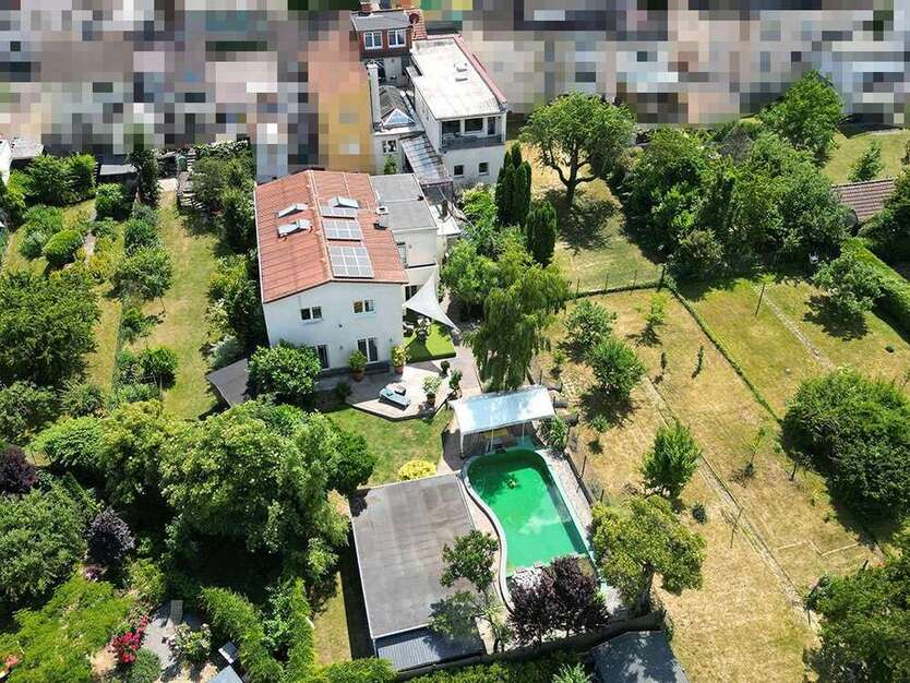 Haus zum Kaufen in Bad Vilbel 1.485.000 € 306 m²