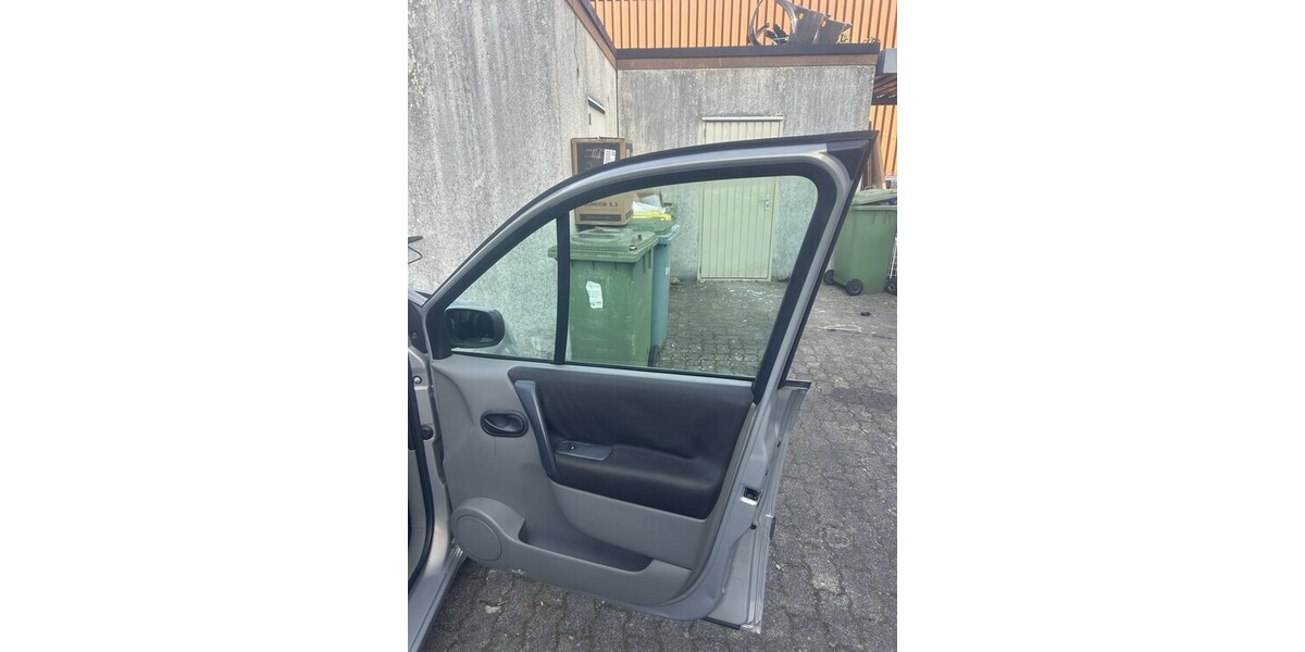 Renault Megane 160.000 km 2.000 &euro; Hanau 63450