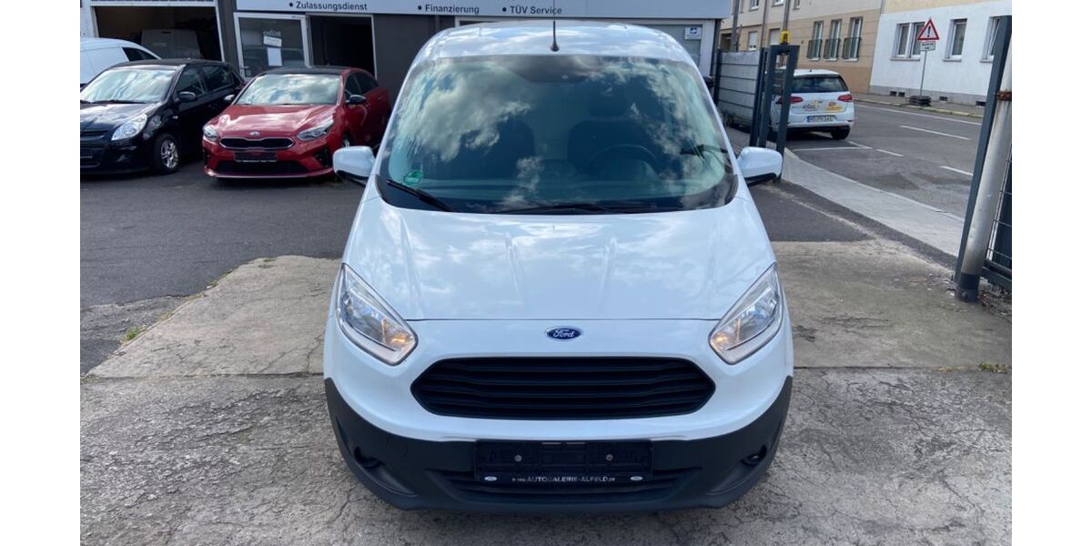 Ford Transit Courier 133.000 km 8.990 &euro; Hanau 63450