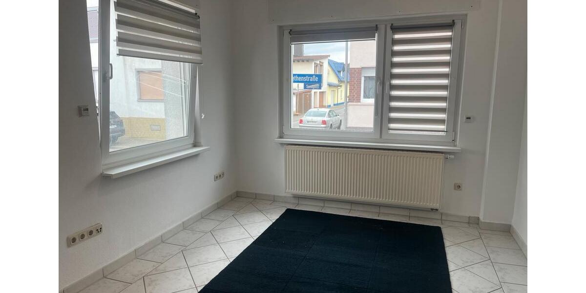 Etagenwohnung Ginsheim-Gustavsburg Gustavsburg - 3 Zimmer, 80 m&sup2;, 485&euro; | Angebot:25628864