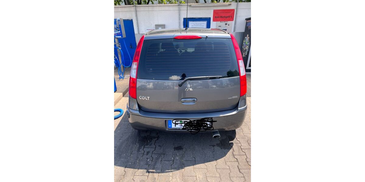 Mitsubishi Colt 142.000 km 1.000 &euro; Frankfurt Am Main 60433