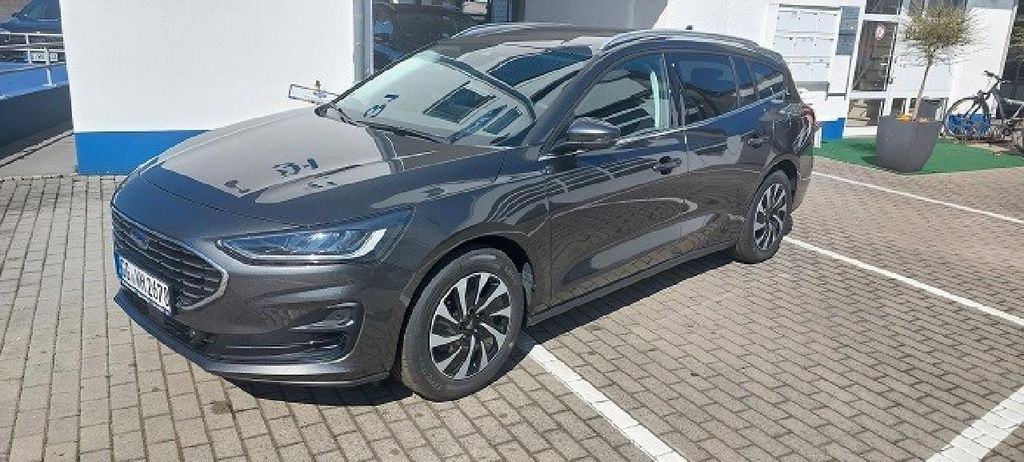 Ford Focus 18.000 km 22.990 &euro; Rüsselsheim 65428