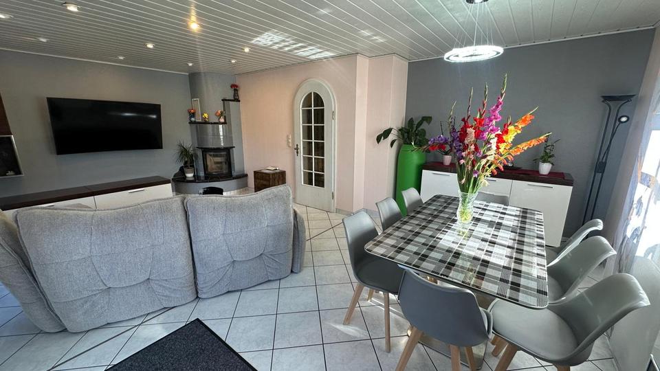 Einfamilienhaus Nidderau - 4 Zimmer, 100 m&sup2;, 2.300&euro; | Angebot:25104375