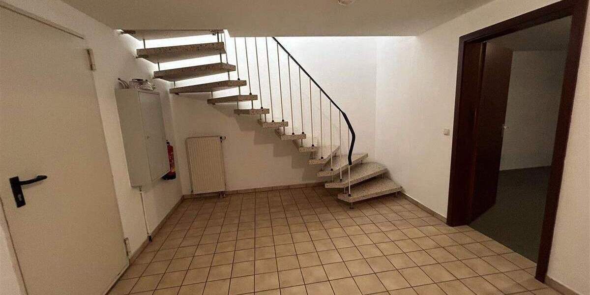 TOP-LAGE: Gepflegtes Reihenhaus mit vielen Extras! 5 zimmer