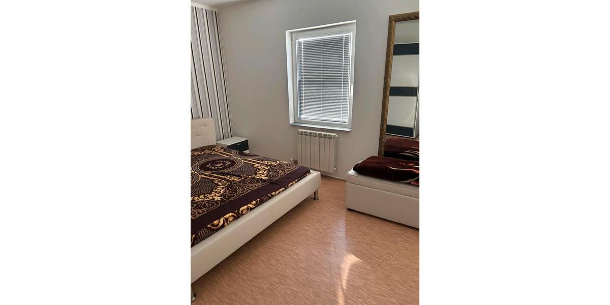 Mehrfamilienhaus, Wohnhaus Frankfurt am Main Gallus - 6 Zimmer, 180 m&sup2;, 220.000&euro; | Angebot:27426279