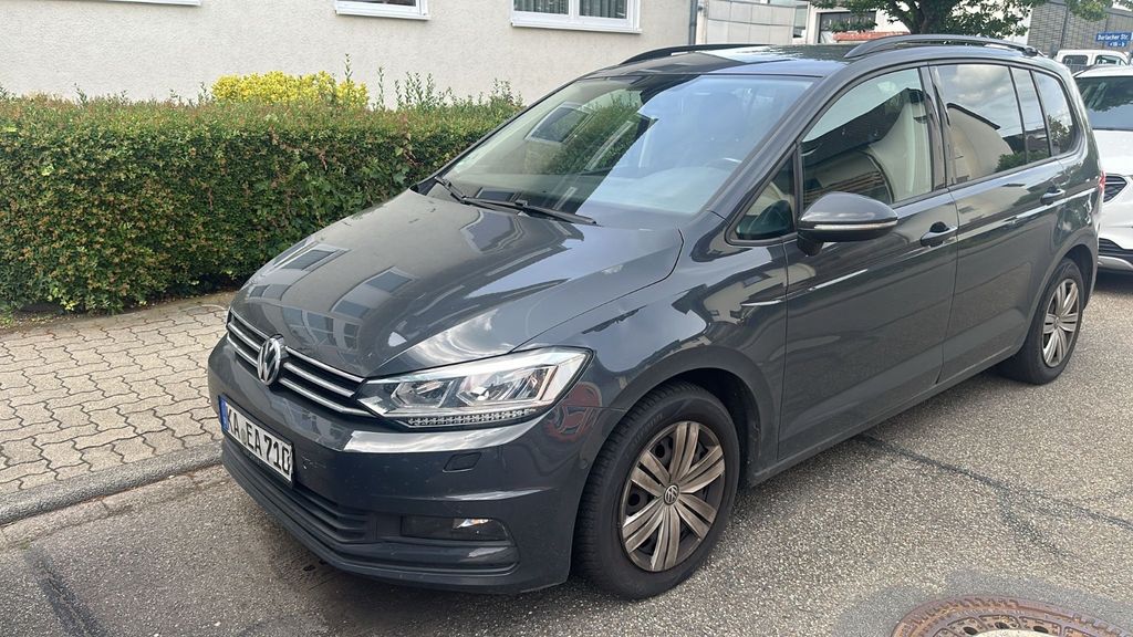 VW Touran 348.000 km 8.999 &euro; Karben 61184