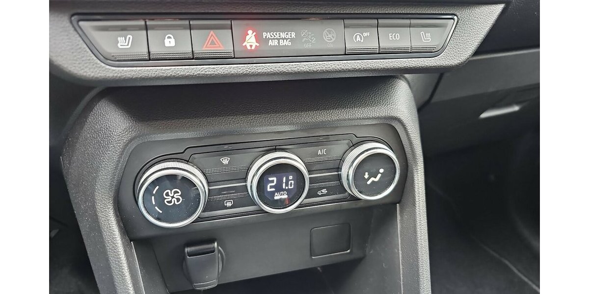 Dacia Jogger Expression Benzin/Autogas Inspektion NEU 50.000 km 15.870 &euro; Schwalbach/Taunus 65824