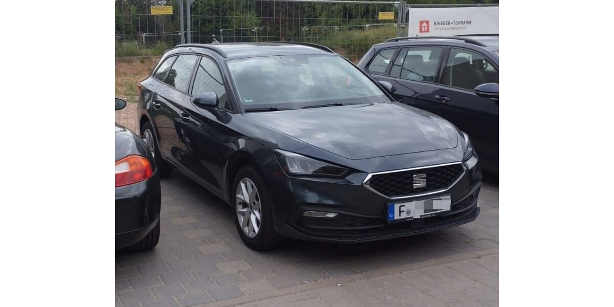 Seat Leon 41.200 km 22.000 &euro; Frankfurt am Main 60386