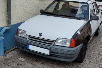 Opel Kadett 53.000 km 700 &euro; Trebur 65468