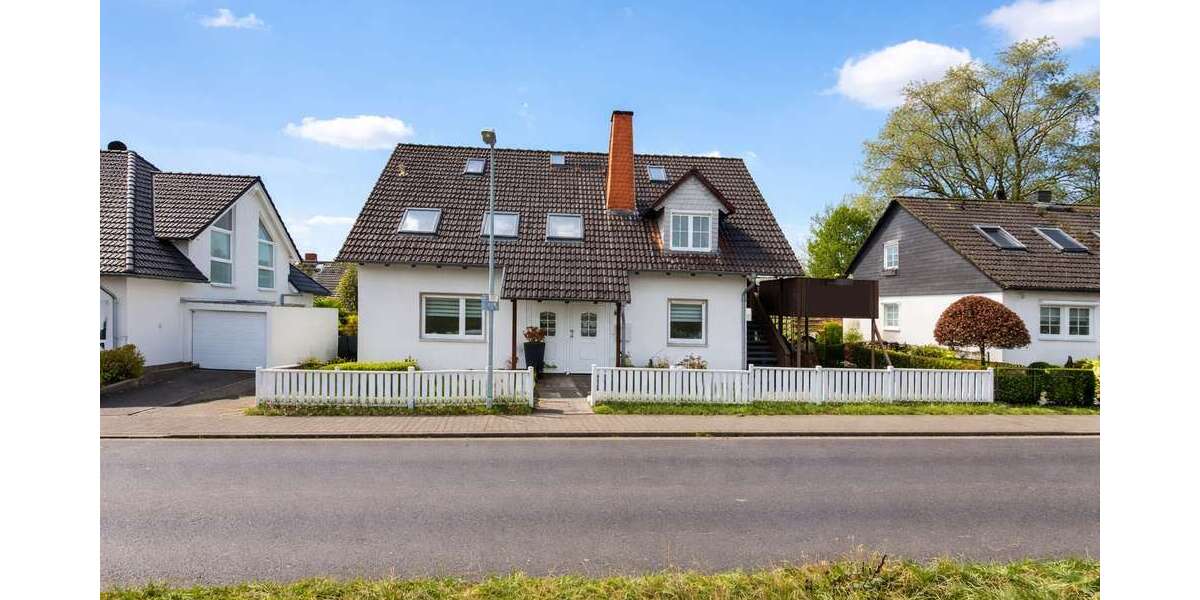 Haus zum Kaufen in Eschborn 749.000 € 193.08 m² 6 zimmer