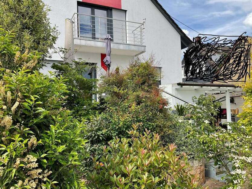 Haus zum Kaufen in Glauburg OT Stockheim 499.000 € 198 m²