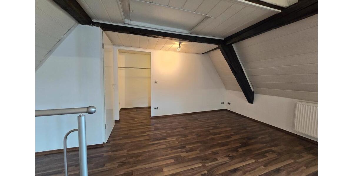 Doppelhaushälfte Flörsheim am Main - 5 Zimmer, 168 m&sup2;, 2.350&euro; | Angebot:25592606