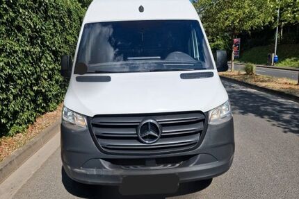Mercedes-Benz Sprinter 318.000 km 11.999 &euro; Frankfurt am main 60488