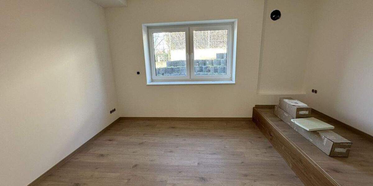 Etagenwohnung Karben Klein-Karben - 3 Zimmer, 170 m&sup2;, 2.050&euro; | Angebot:25665203