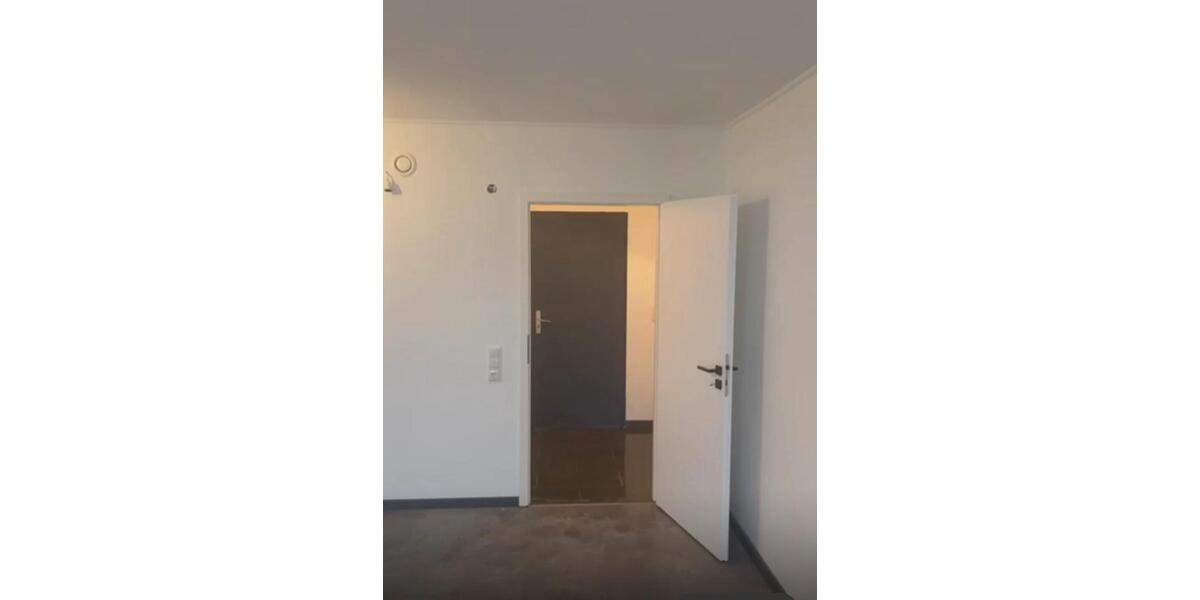 Elegantes 1-Zimmer-Apartment mit Skyline-Blick in Frankfurt 1 zimmer