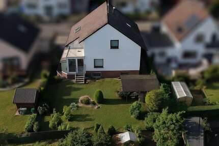 Haus zum Kaufen in Hattersheim 630.000 € 184 m² 6 zimmer