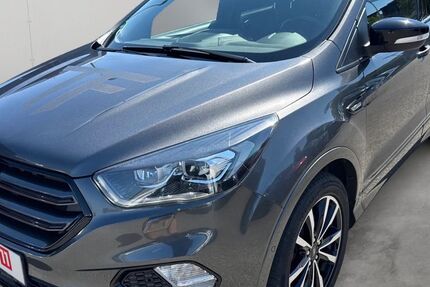 Ford Kuga 192.607 km 12.999 &euro; Frankfurt am Main 60386