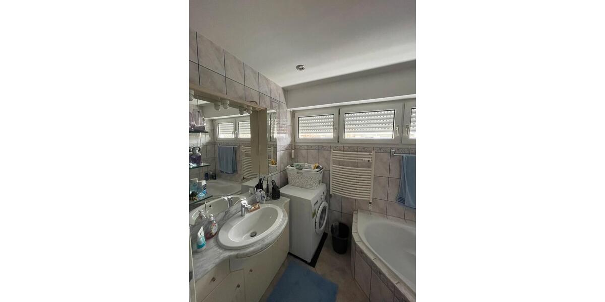 Etagenwohnung Kelkheim (Taunus) - 4 Zimmer, 90 m&sup2;, 385.000&euro; | Angebot:25330914