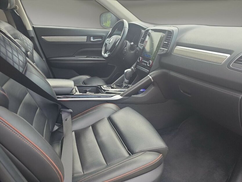 Koleos Initiale Paris 4x4 Scheckheft gepflegt