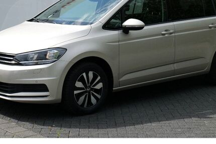 VW Touran 33.745 km 29.190 &euro; Nidderau 61130