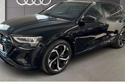 Audi Q8 e-tron 61.645 km 45.760 &euro; Frankfurt am Main 60314
