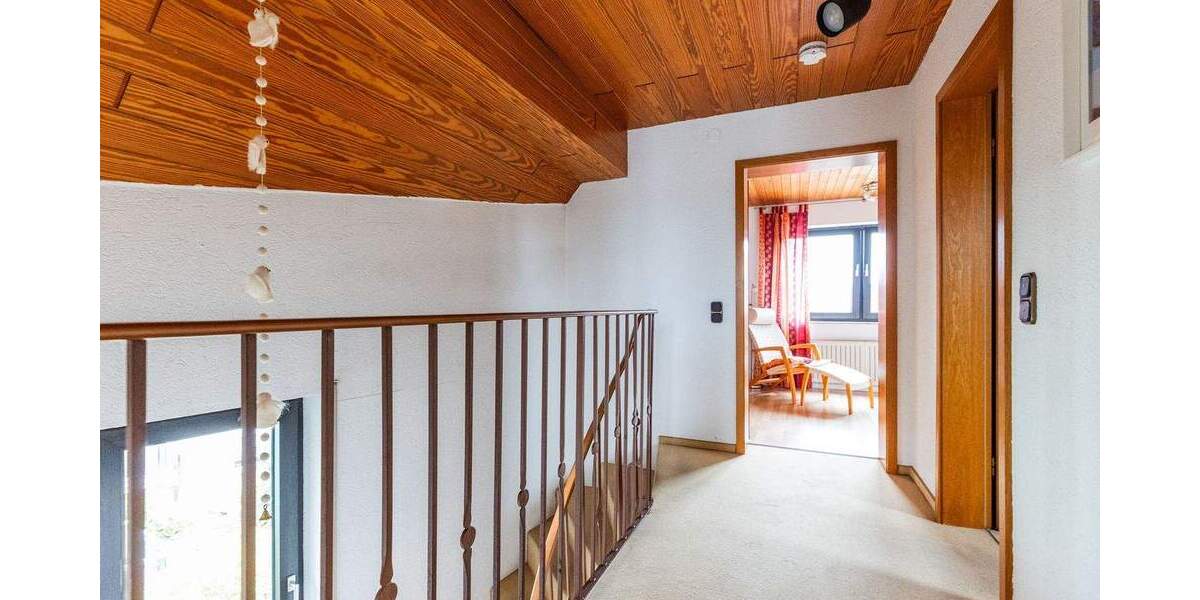 Mehrfamilienhaus, Wohnhaus Bischofsheim - 8 Zimmer, 695.000&euro; | Angebot:25660958