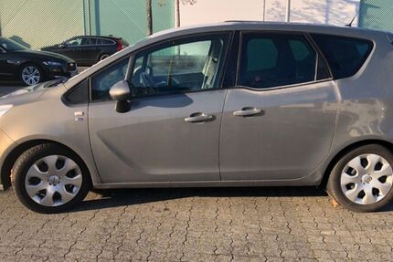 Opel Meriva 65.000 km 7.799 &euro; Rüsselsheim 65428
