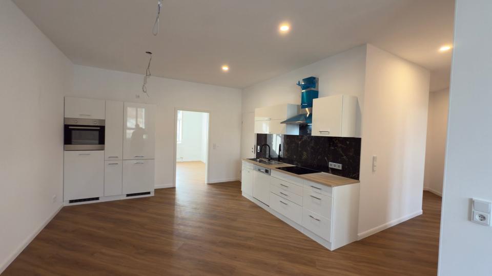 Frisch sanierte 4-Zimmer-Wohnung mit moderner Einbauküche 4 zimmer