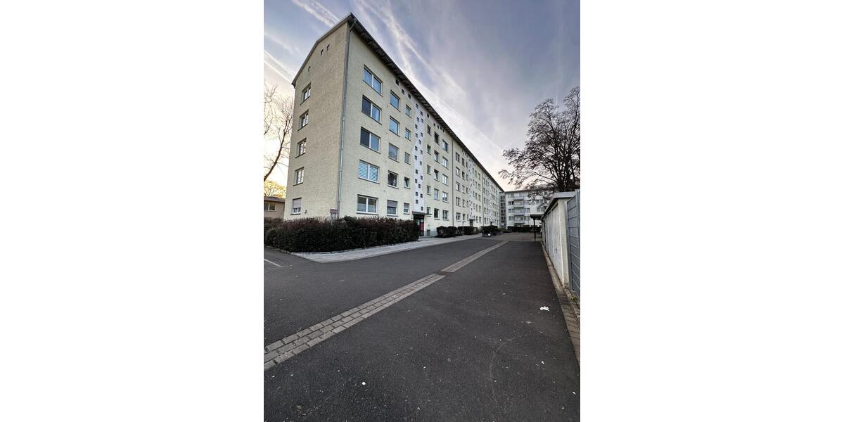 76 m2, 3 Zimmer, Balkon – modernisiertes Bad in HU-Wolfgang 3 zimmer