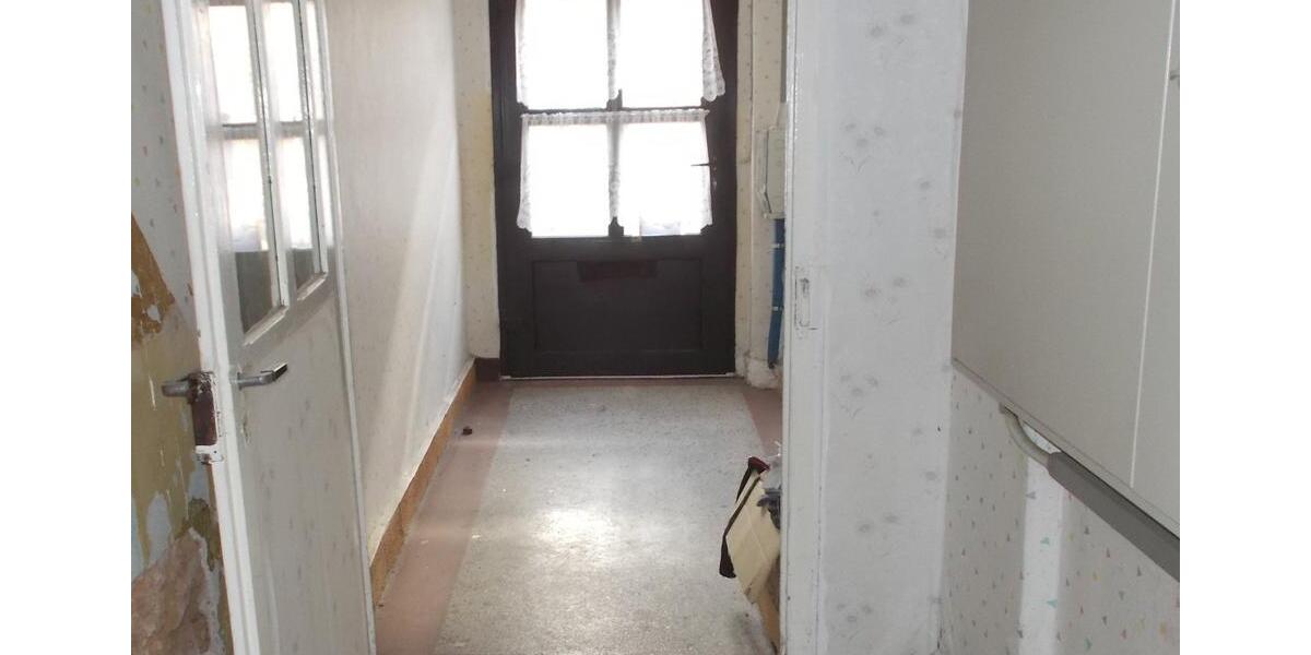 Reihenhaus Frankfurt am Main Niederrad - 10 Zimmer, 137 m&sup2;, 58.000&euro; | Angebot:16960480