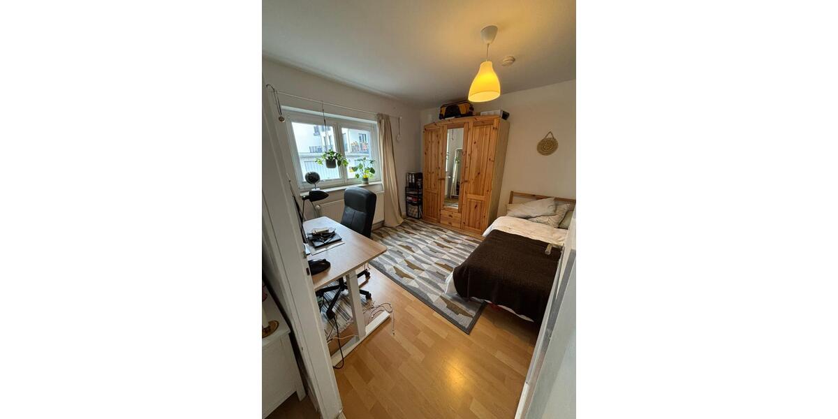 Hochparterre Frankfurt am Main Oberrad - 2 Zimmer, 43 m&sup2;, 660&euro; | Angebot:25749656