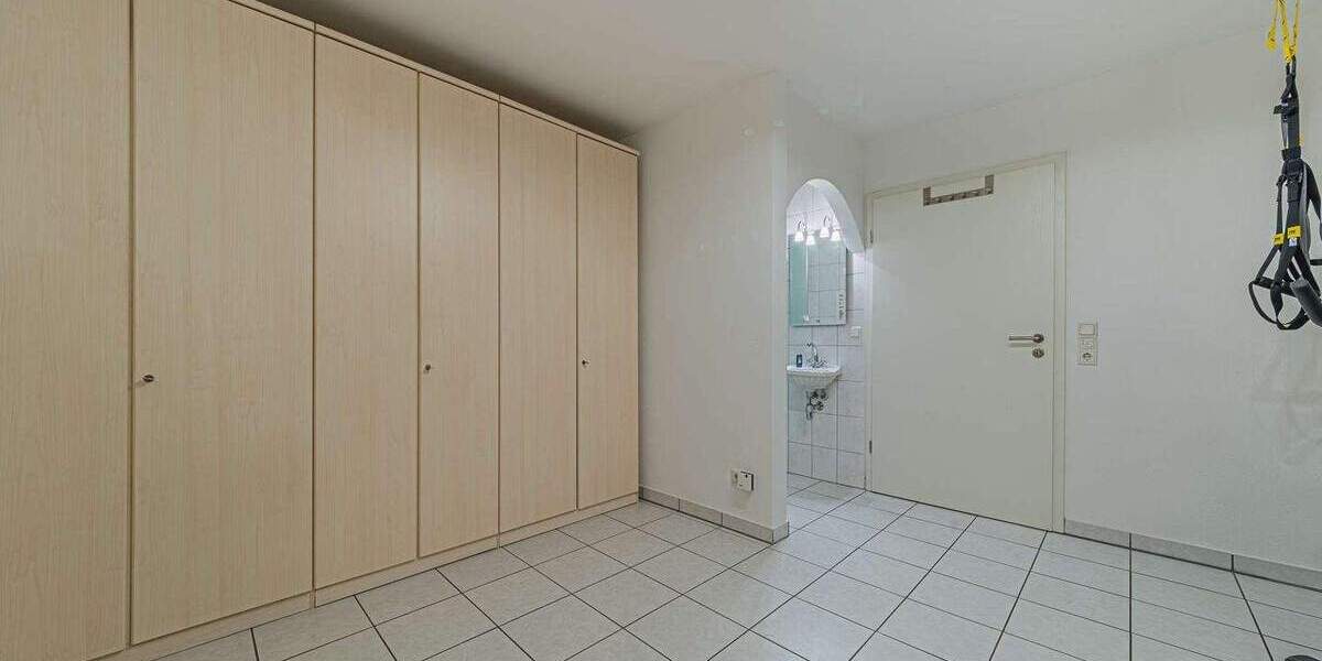 Etagenwohnung Neu-Isenburg Isenburg - 3 Zimmer, 125 m&sup2;, 3.030&euro; | Angebot:25796291