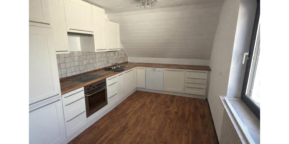 Dachgeschoßwohnung Bruchköbel - 4 Zimmer, 85 m&sup2;, 1.020&euro; | Angebot:26089902