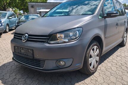 VW Touran 207.000 km 4.990 &euro; Frankfurt am Main 65933