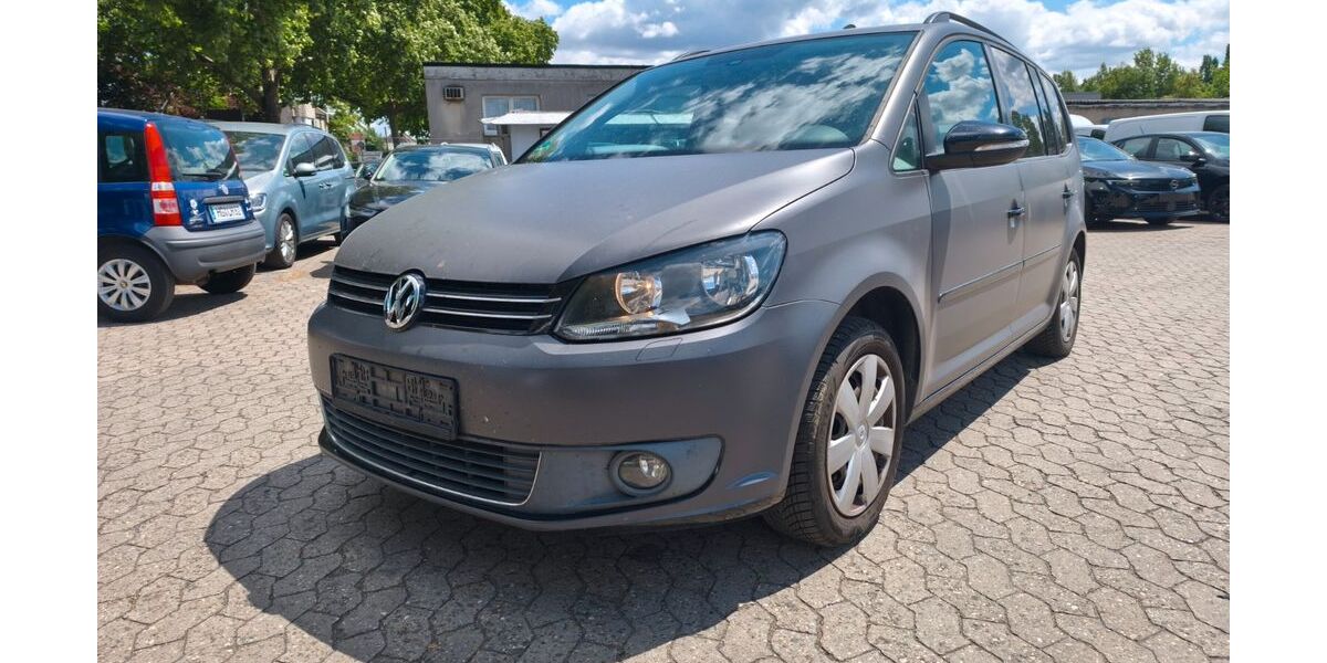 VW Touran 207.000 km 4.990 &euro; Frankfurt am Main 65933