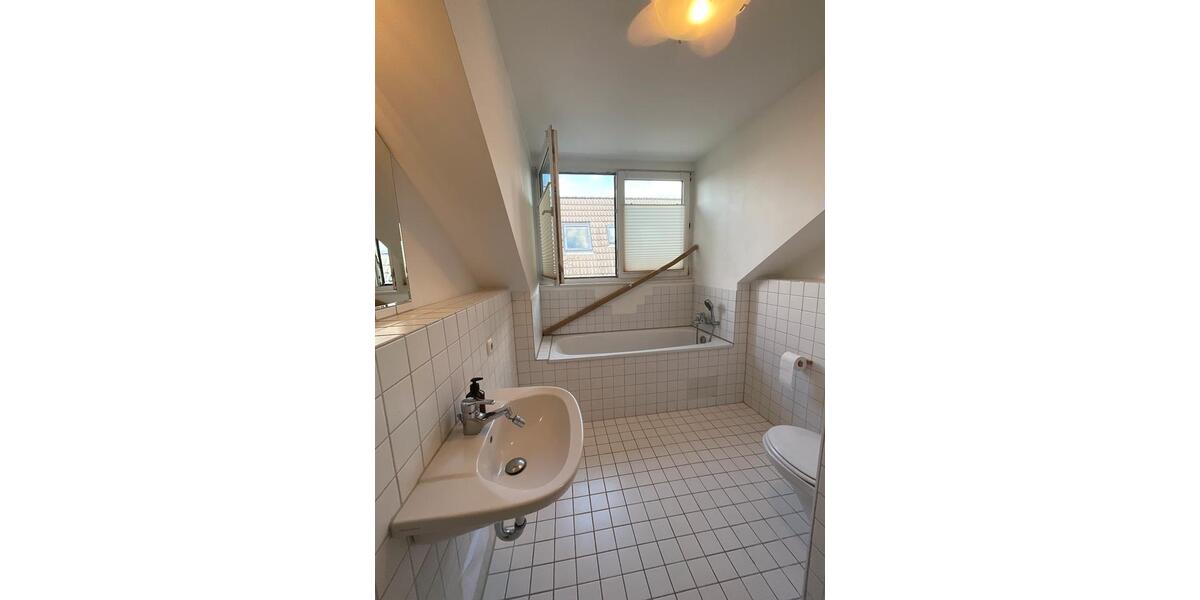 Etagenwohnung Frankfurt am Main Bergen-Enkheim - 2 Zimmer, 87 m&sup2;, 1.525&euro; | Angebot:23406603