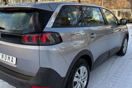 Peugeot 5008 199.023 km 13.078 &euro; Frankfurt am Main 60389