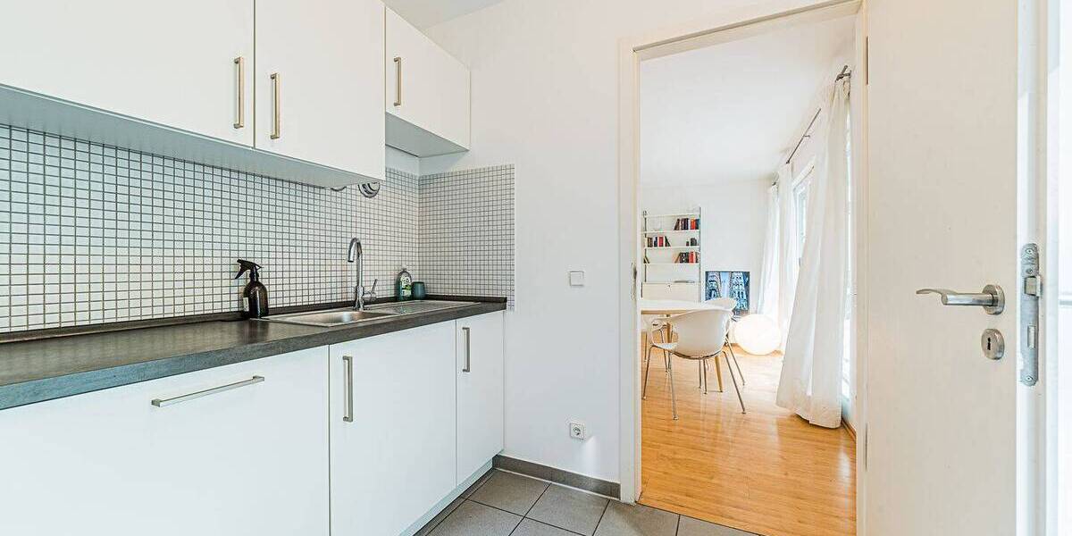 Etagenwohnung Frankfurt am Main Westend-Süd - 2 Zimmer, 64 m&sup2;, 532.000&euro; | Angebot:26902144