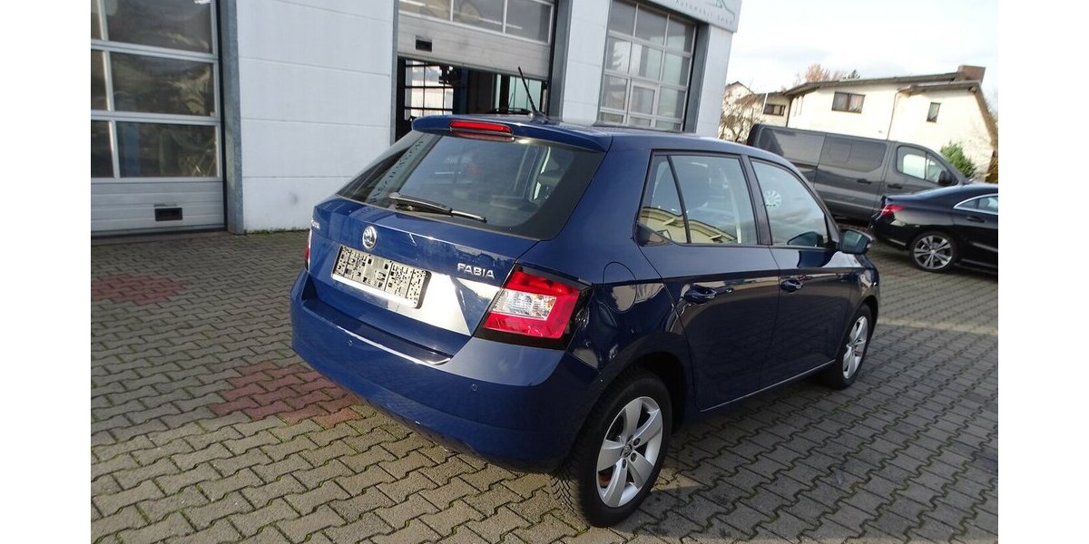 Skoda Fabia 1,2l TSI Style, DSG, Klima, Sitzheizung 44.854 km 12.590 &euro; Rodgau 63110