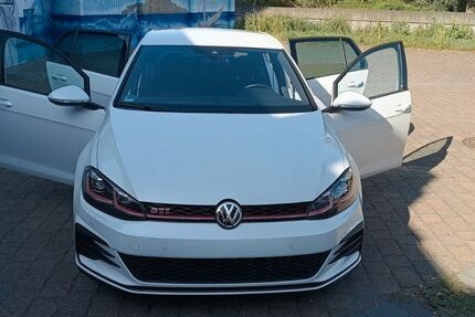 VW Golf 53.800 km 24.300 &euro; Mühlheim 63165