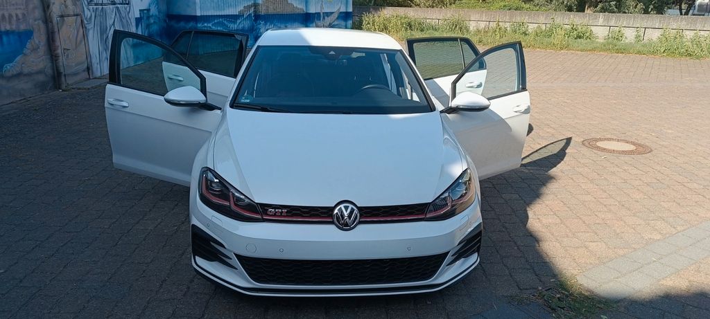VW Golf 53.800 km 24.300 &euro; Mühlheim 63165