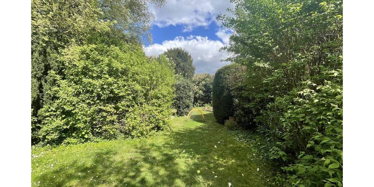 Doppelhaushälfte Frankfurt am Main Heddernheim - 6 Zimmer, 145 m&sup2;, 2.490&euro; | Angebot:26358518