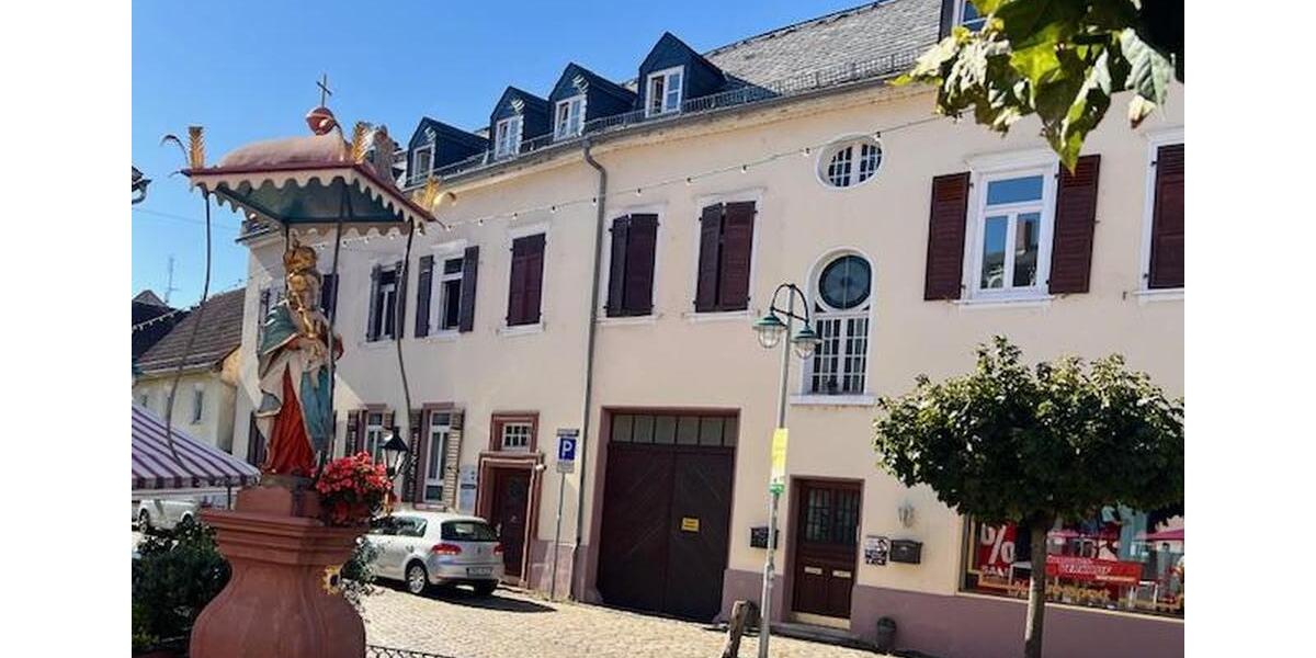 Romantische Dachwohnung im Herzen von Hochheim 5 zimmer