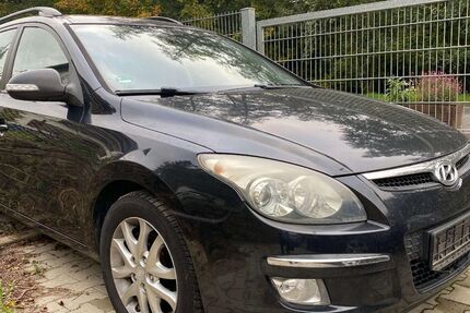Hyundai i30 157.000 km 4.399 &euro; Eppstein 65817