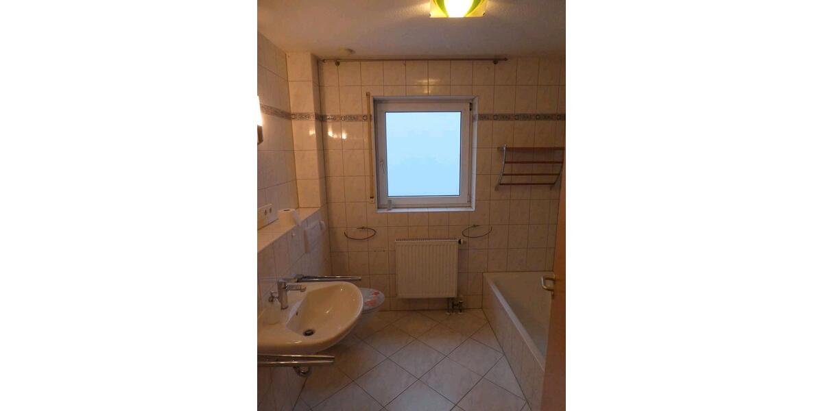 Etagenwohnung Alzenau - 3 Zimmer, 92 m&sup2;, 900&euro; | Angebot:26136163