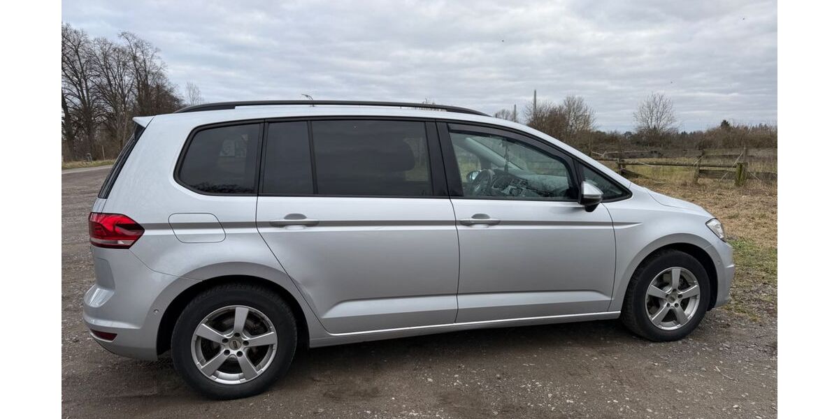 VW Touran 224.000 km 11.000 &euro; Hanau 63456
