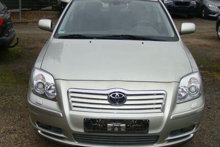 Toyota Avensis 179.000 km 2.400 &euro; Erlensee 63526